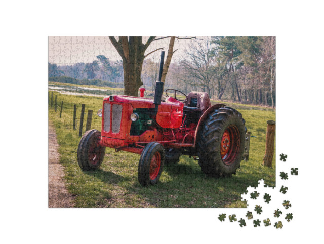 Puzzle 1000 Teile „Roter Oldtimer-Traktor in Drenthe bei Havelte“