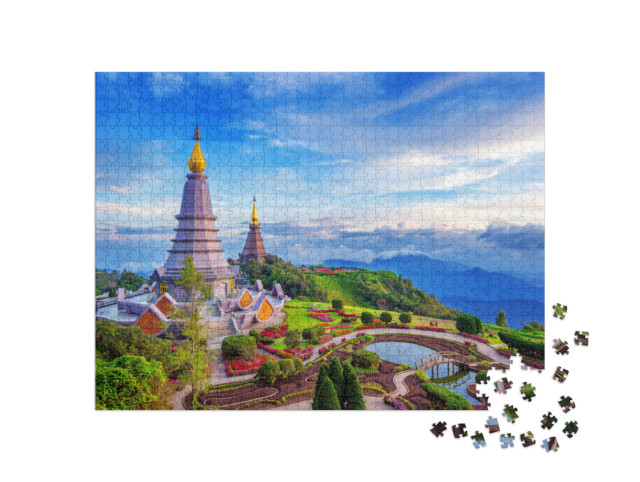 Puzzle 1000 Teile „Pagode im Doi Inthanon Nationalpark, Chiang Mai, Thailand“