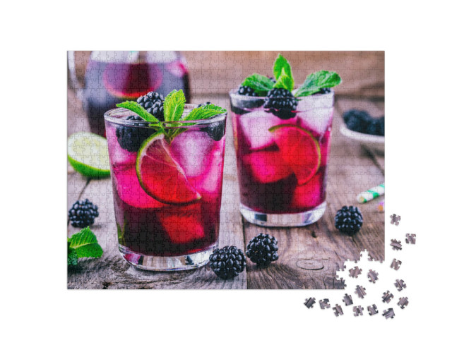 Puzzle 1000 Teile „Brombeerlimonade mit Limette, Minze und Eis“