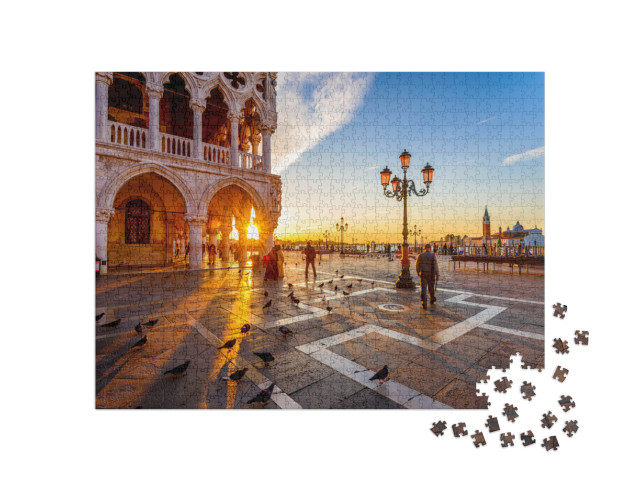Puzzle 1000 Teile „Markusplatz und Dogenpalast im Sonnenaufgang, Venedig, Italien “