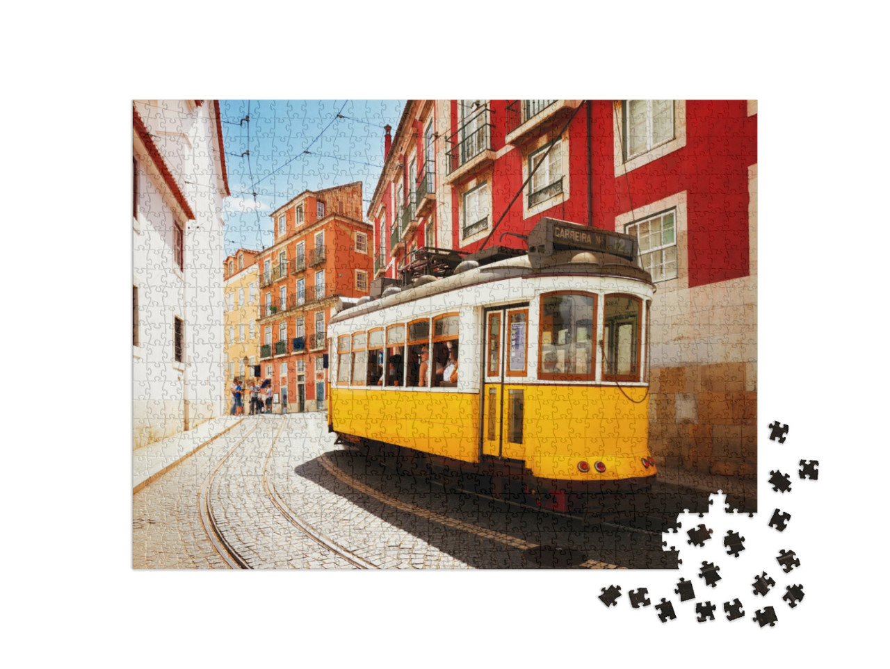 Puzzle 1000 Teile „Gelbe Straßenbahn im historischen Alfama-Viertel, Lissabon“