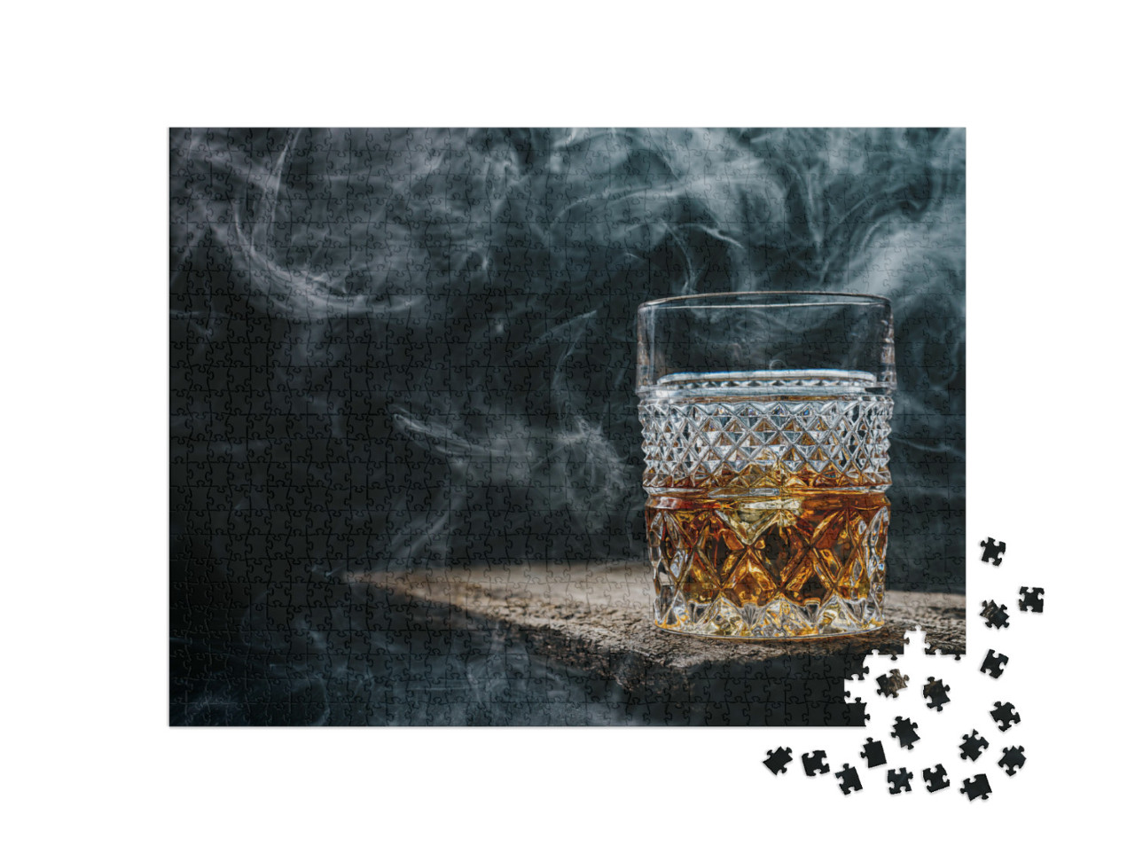 Puzzle 1000 Teile „Ein Glas Whiskey mit Eis auf einem Holztisch “