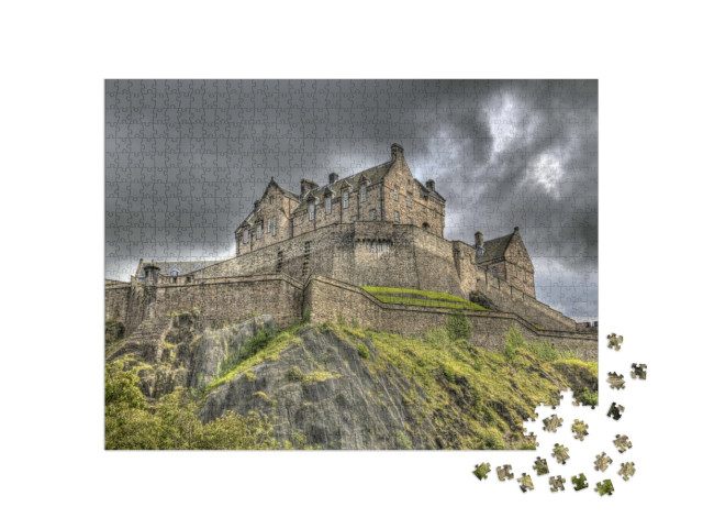 Puzzle 1000 Teile „Edinburgh Castle auf dem Castle Rock in Edinburgh, Schottland, Großbritannien“