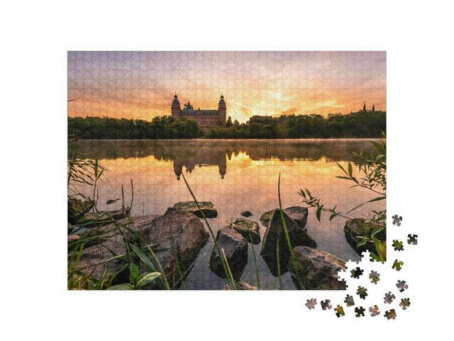 Puzzle 1000 Teile „Sonnenaufgang übr der Johannisburg in Aschaffenburg, Deutschland“