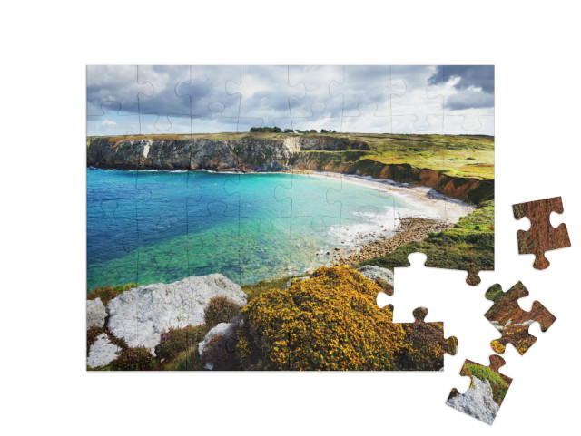 Puzzle 48 Teile „Blick auf eine Meereslagune an der Pointe de Toulinguet in der Bretagne, Frankreich“
