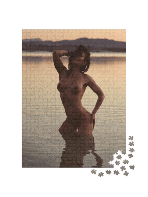 Puzzle 1000 Teile „Erotische Kunst: Nackte Frau im Wasser“