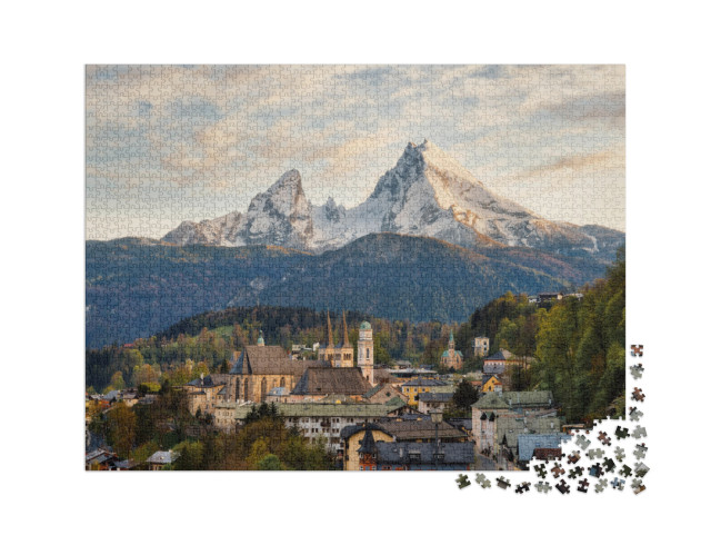 Puzzle 2000 Teile „Berchtesgaden vor dem Watzmann in den bayerischen Alpen“