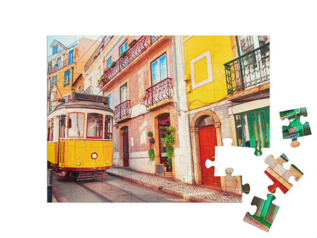 Puzzle 48 Teile „Berühmte alte Straßenbahn auf der Straße in Lissabon, Portugal“