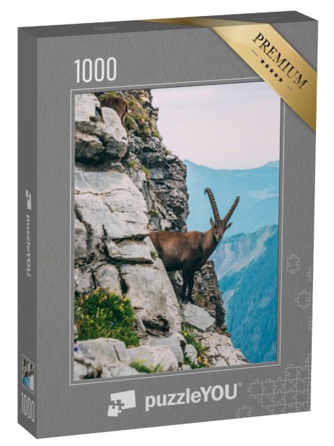 Puzzle 1000 Teile „Alpensteinbock in der Berglandschaft auf einem steilen Felsen“