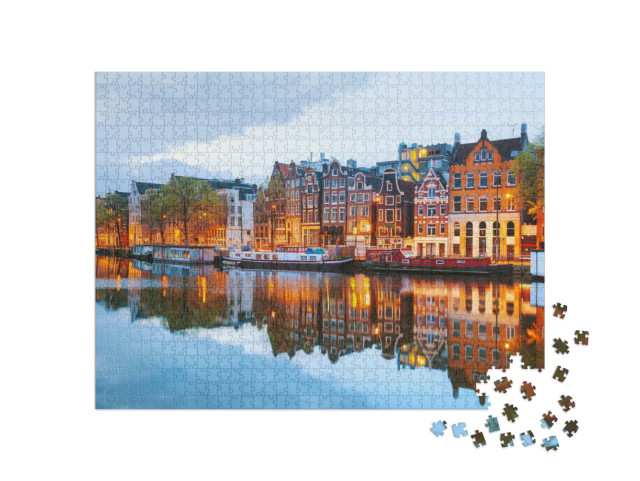 Puzzle 1000 Teile „Abendliche Stadtansicht von Amsterdam, Niederlande“