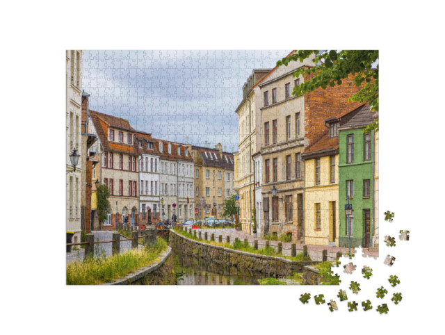 Puzzle 1000 Teile „In den Straßen der Altstadt von Wismar“