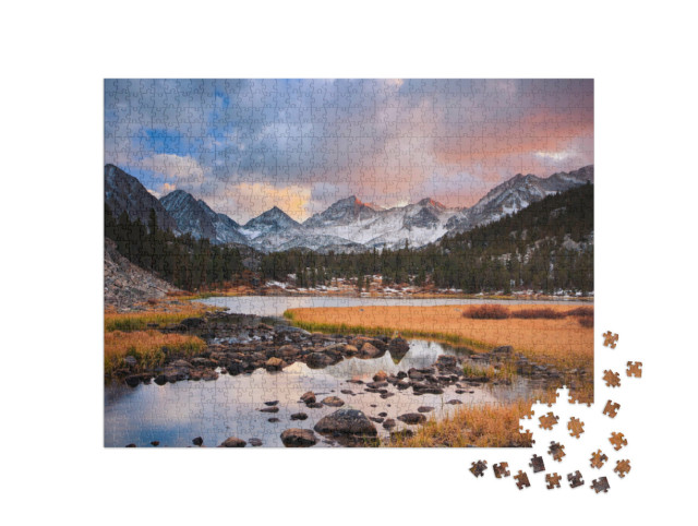 Puzzle 1000 Teile „Wunderschöner Sonnenuntergang in den Bergen“