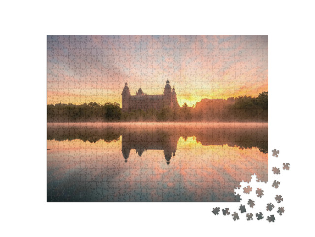 Puzzle 1000 Teile „Morgennebel über der Johannisburg in Aschaffenburg, Deutschland“