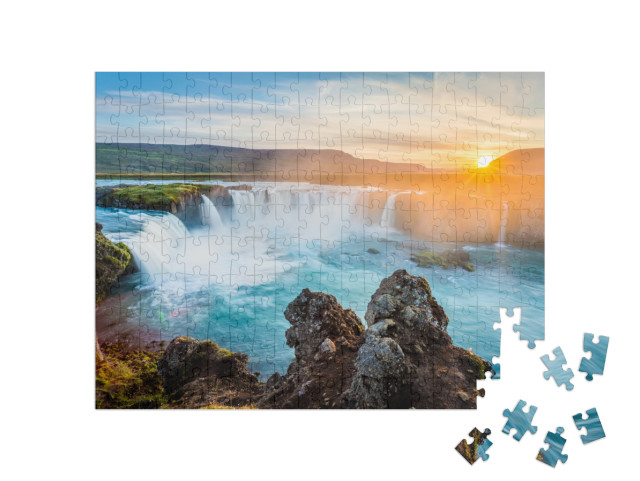 Puzzle 200 Teile „Godafoss-Wasserfall im Sonnenuntergang, Island“