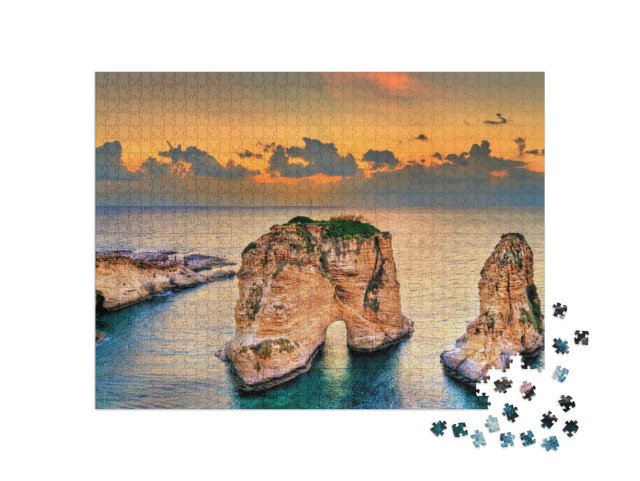 Puzzle 1000 Teile „Raouche oder Pigeons Rocks bei Sonnenuntergang, Beirut, Libanon“