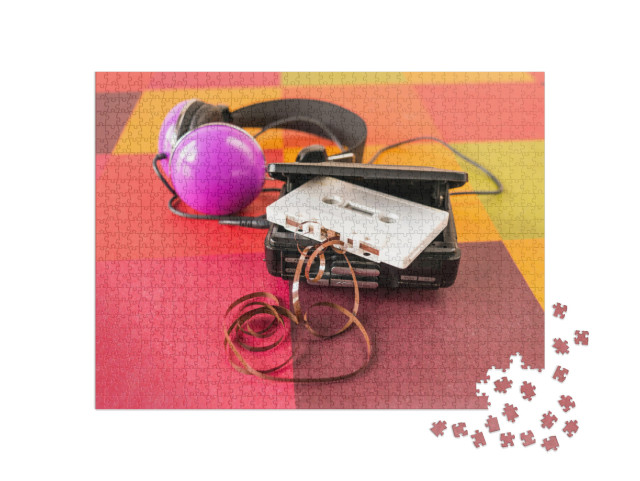 Puzzle 1000 Teile „Retro Walkman, Kopfhörer und Kassette mit herausgezogenem Band“