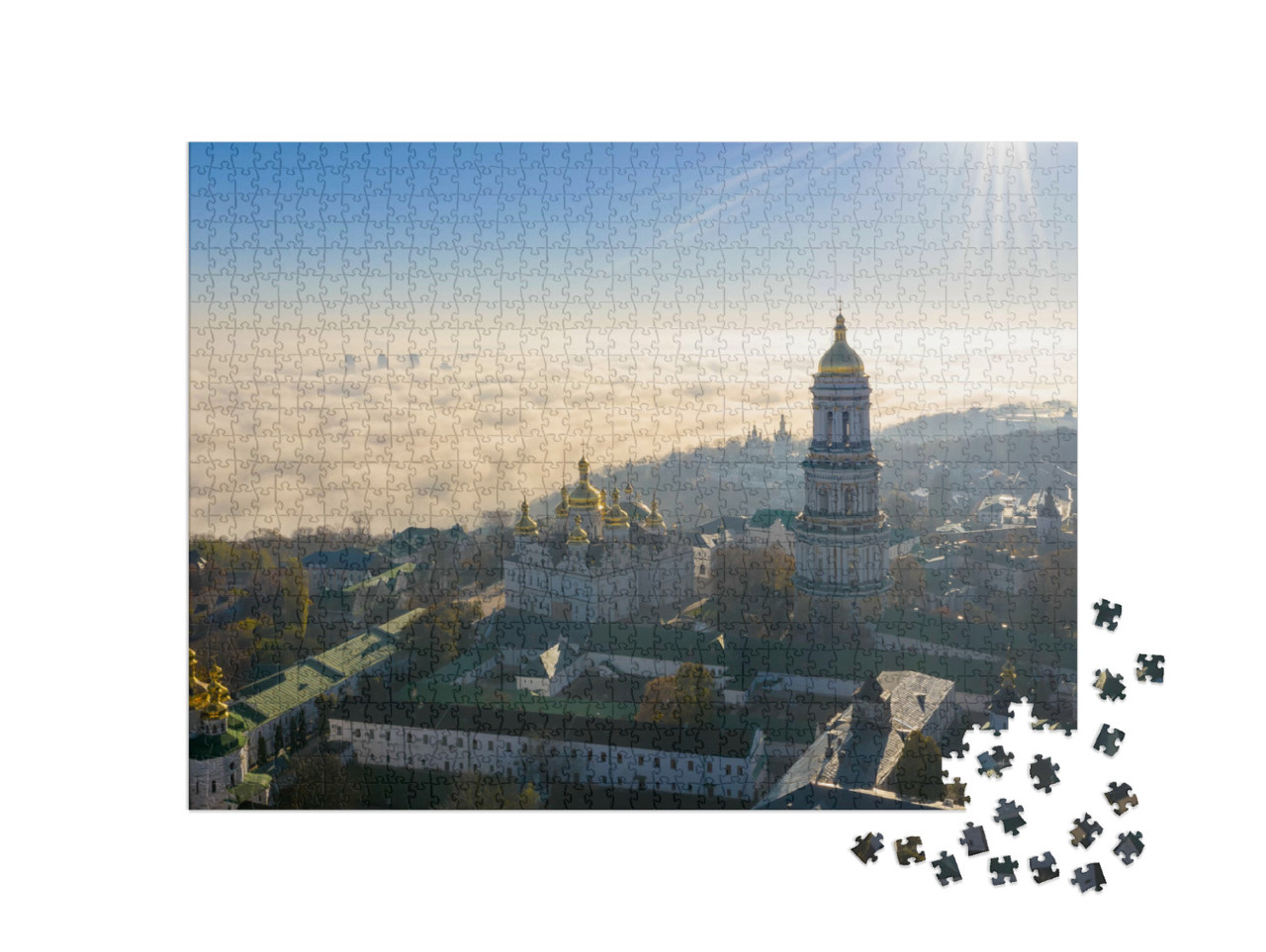 Puzzle 1000 Teile „Luftaufnahme des Denkmals Mutterland im Nebel, Sonnenaufgang in Kiew, Ukraine“