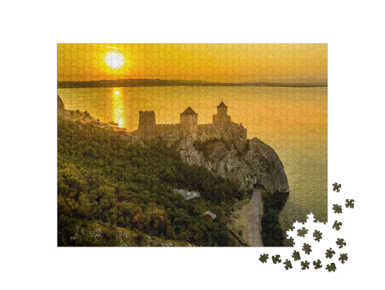 Puzzle 1000 Teile „Silhouette der Burg Golubac bei Sonnenuntergang in Serbien entlang der Donau“