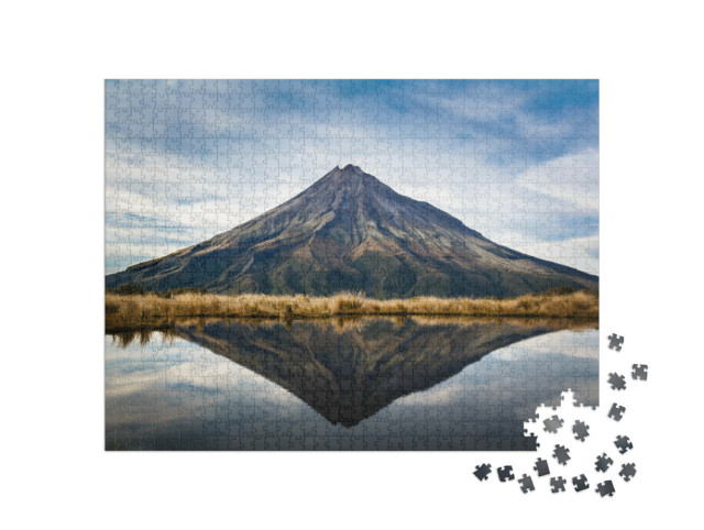Puzzle 1000 Teile „Perfekte Reflektion des Vulkans Taranaki auf der Nordinsel Neuseelands“