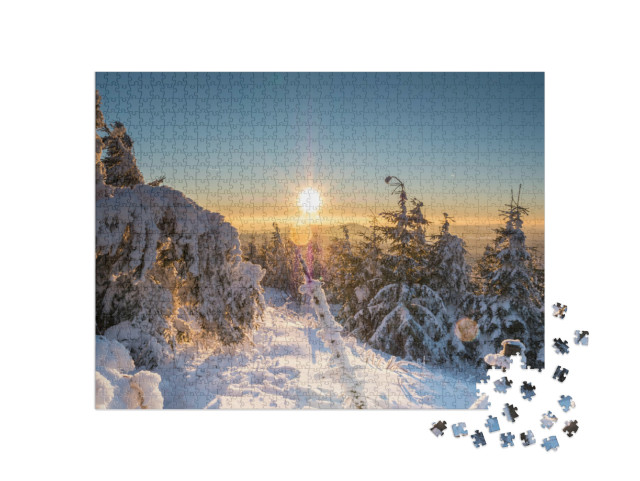 Puzzle 1000 Teile „Sonnenuntergang im winterlichen Erzgebirge, Deutschland“