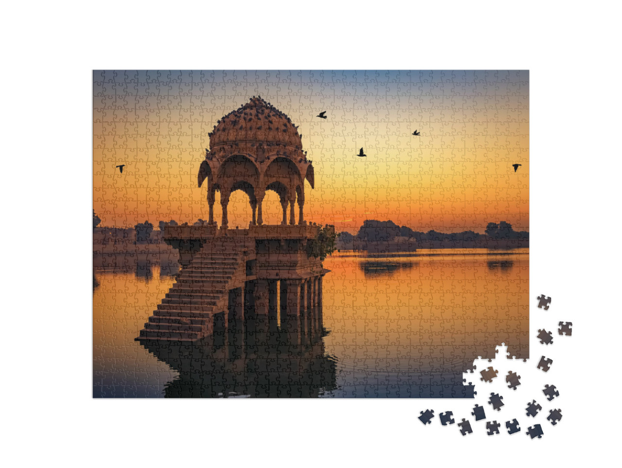 Puzzle 1000 Teile „Antike Tempelruinen: Sonnenaufgang am Gadi Sagar See, Jaipur, Indien“