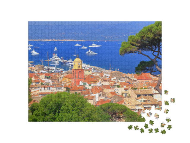Puzzle 1000 Teile „Luftbild: Altstadt von Saint-Tropez mit Booten im Hintergrund, Frankreich“