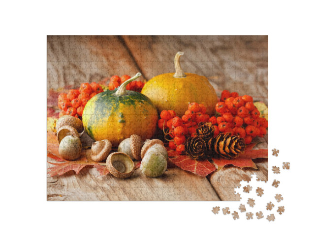 Puzzle 1000 Teile „Geerntete Kürbisse mit Herbstlaub und Nüssen“