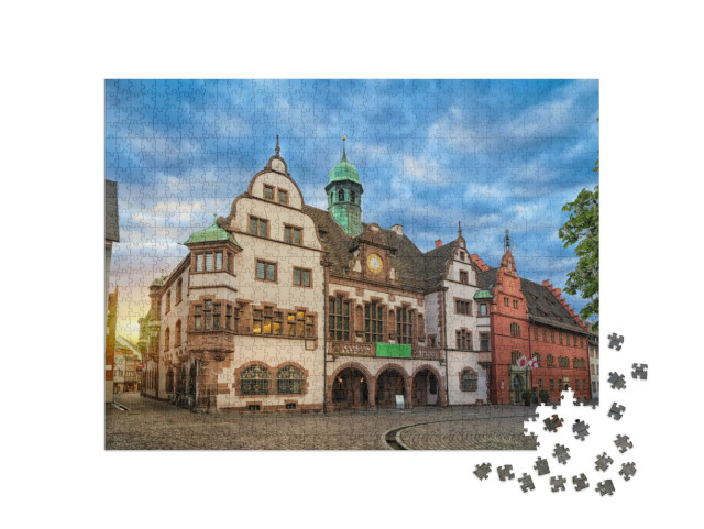 Puzzle 1000 Teile „Altes Rathaus im Sonnenaufgang, Freiburg im Breisgau, Deutschland“