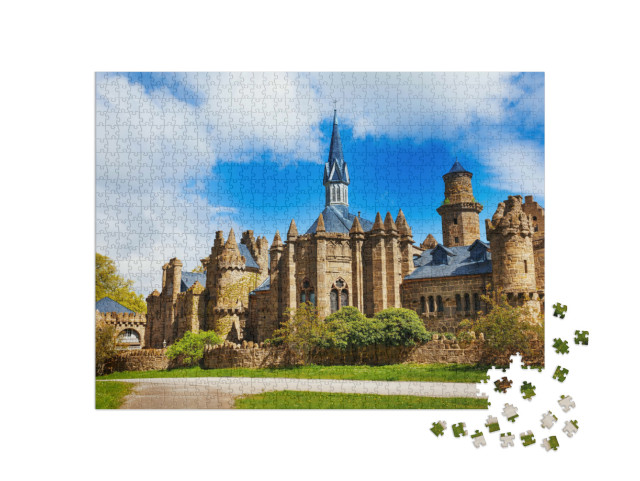 Puzzle 1000 Teile „Kirche und Befestigungsanlagen der Löwenburg, Kassel, Deutschland“