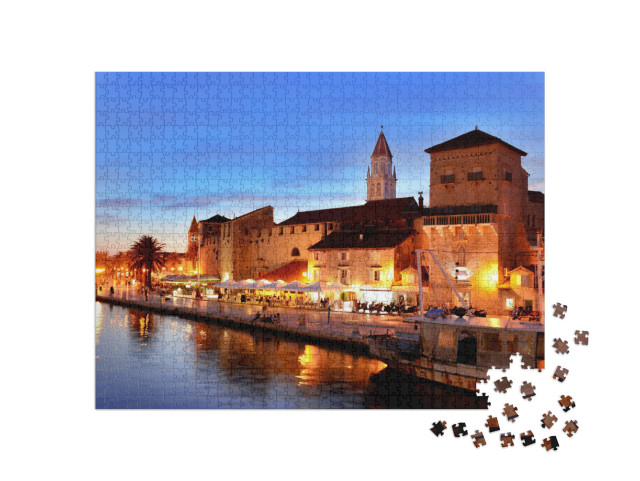 Puzzle 1000 Teile „Altstadt von Trogir in Dalmatien, Kroatien bei Nacht“