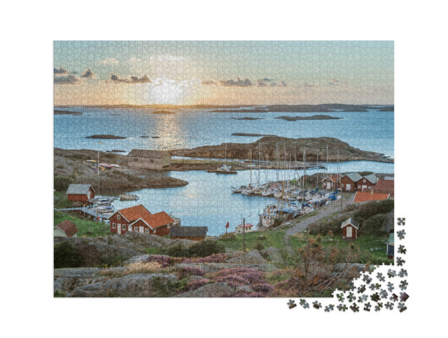 Puzzle 2000 Teile „Fischereihafen der schwedischen Schären, Insel Ramsoe“