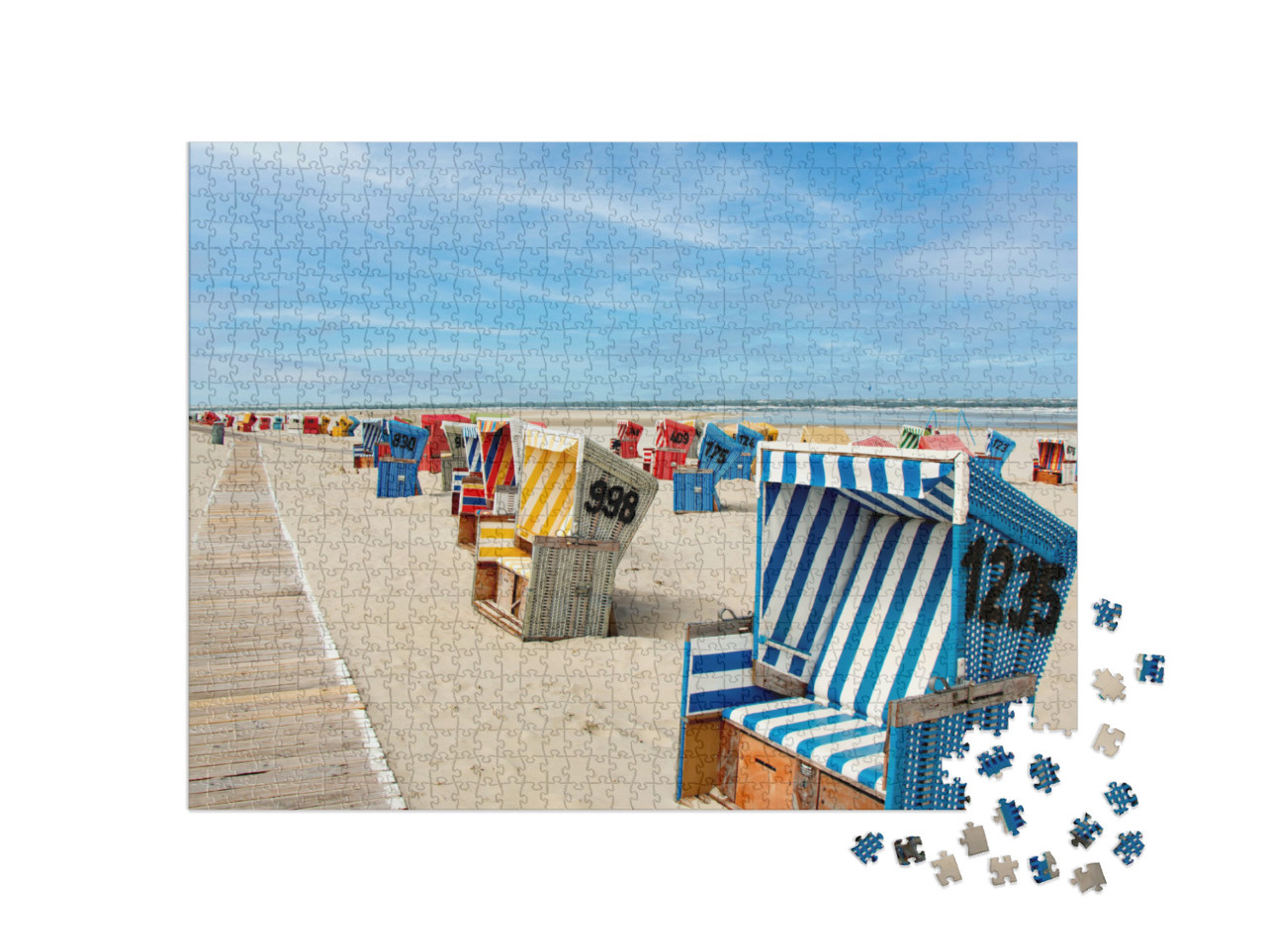 Puzzle 1000 Teile „Strandkörbe an einem Sandstrand mit blauem Himmel, Langeoog, Niedersachsen“