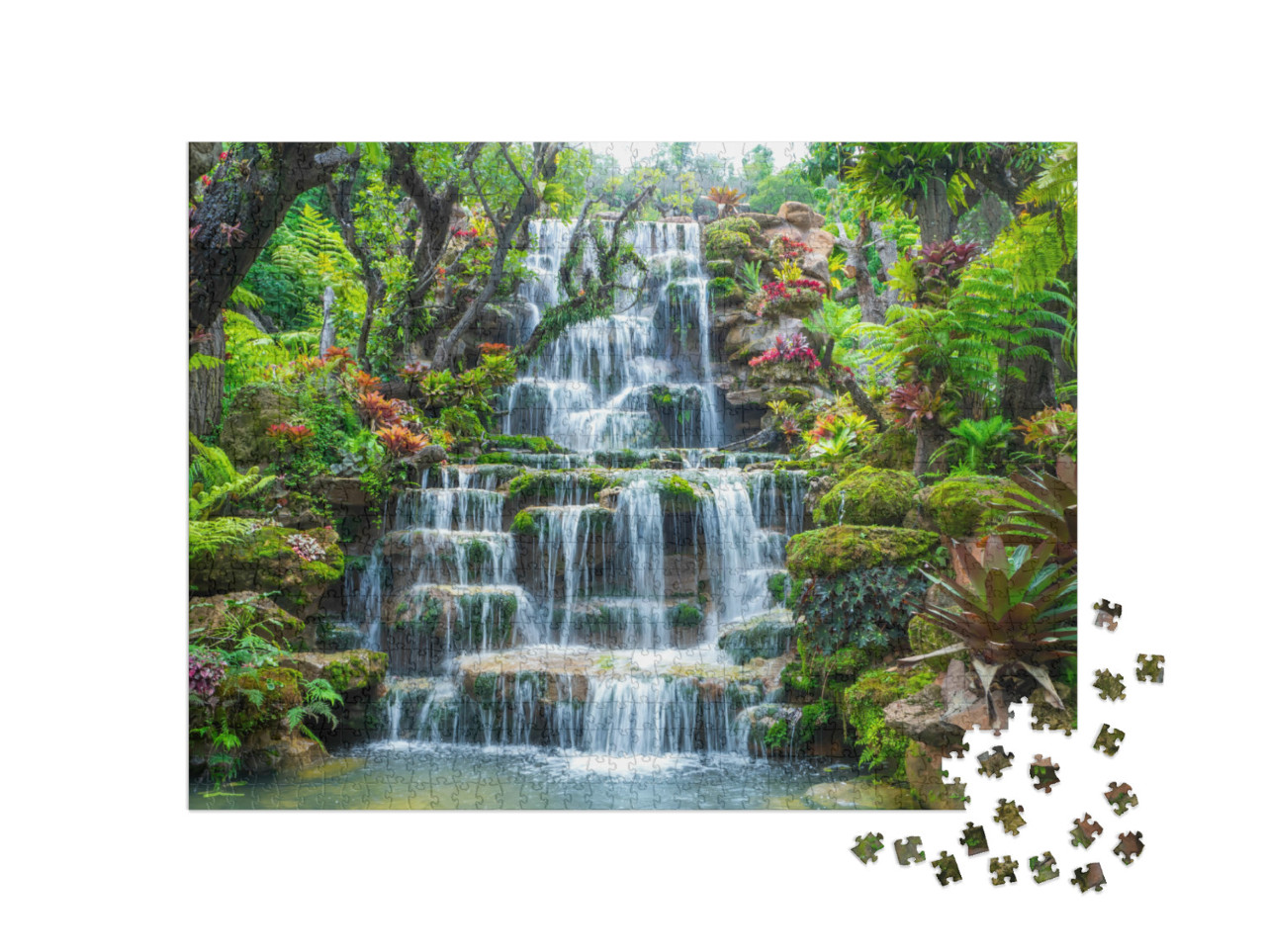 Puzzle 1000 Teile „Wasserfall in einem Garten in der Provinz Sakon Nakhon, Thailand“