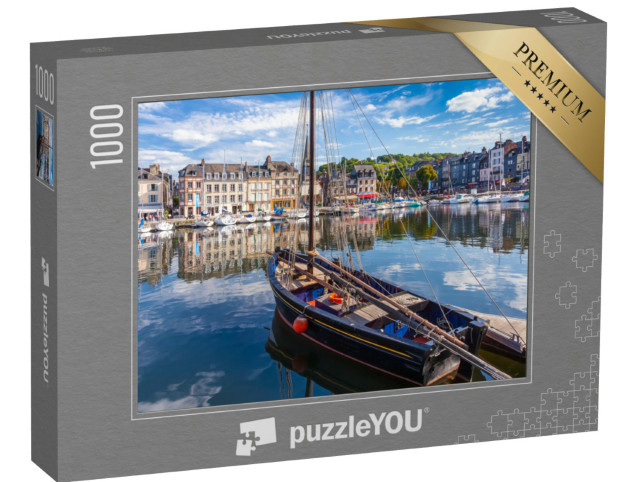 Puzzle 1000 Teile „Hafen von Honfleur, Normandie; altes Fischerboot“