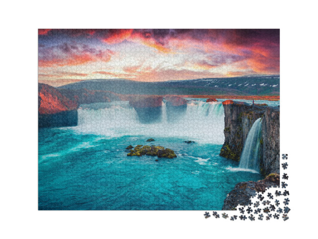 Puzzle 2000 Teile „Ein Sommermorgen am Godafoss-Wasserfall in Island “
