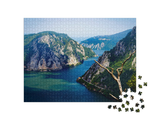 Puzzle 1000 Teile „Das eiserne Tor der Donau als natürliche Grenze zwischen Serbien und Rumänien“
