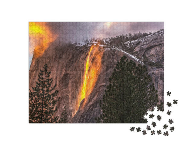 Puzzle 1000 Teile „Horsetail Wasserfälle im Yosemite Nationalpark“