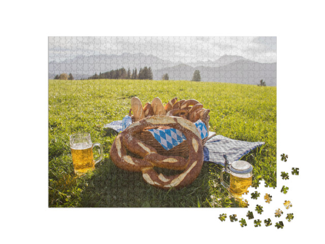 Puzzle 1000 Teile „Brezeln mit Bier, Brotzeit in Bayern, Allgäu, Deutschland“