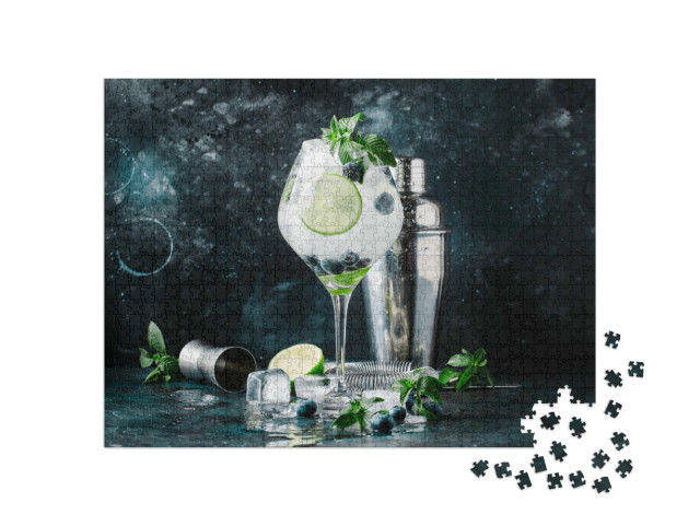 Puzzle 1000 Teile „Cocktail mit Heidelbeeren, Mojito mit Rum, Minze, Limette und Eis“