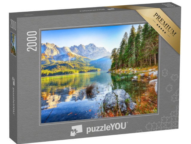 Puzzle 2000 Teile „Eibsee vor dem Gipfel der Zugspitze im Herbstlist, Bayern, Deutschland“