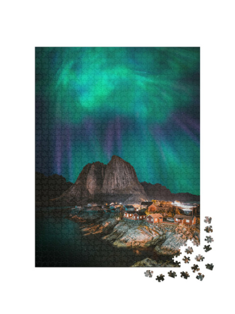 Puzzle 1000 Teile „Nordlichter über dem Fischerdorf Hamnøy, Norwegen“