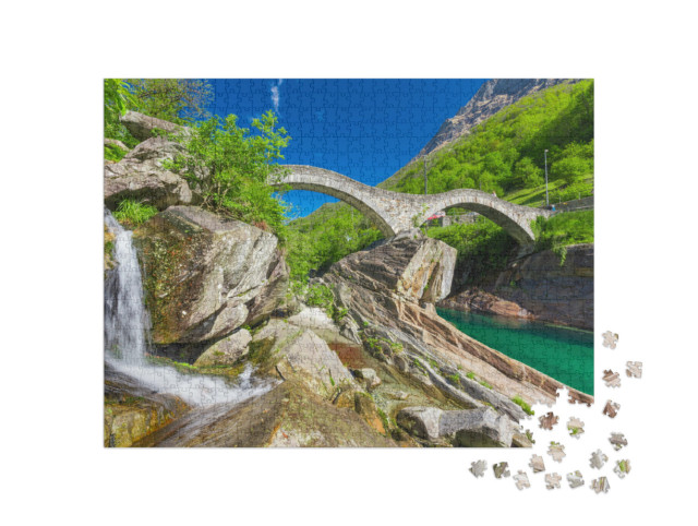Puzzle 1000 Teile „Doppelbogen-Steinbrücke bei Ponte dei Salti“
