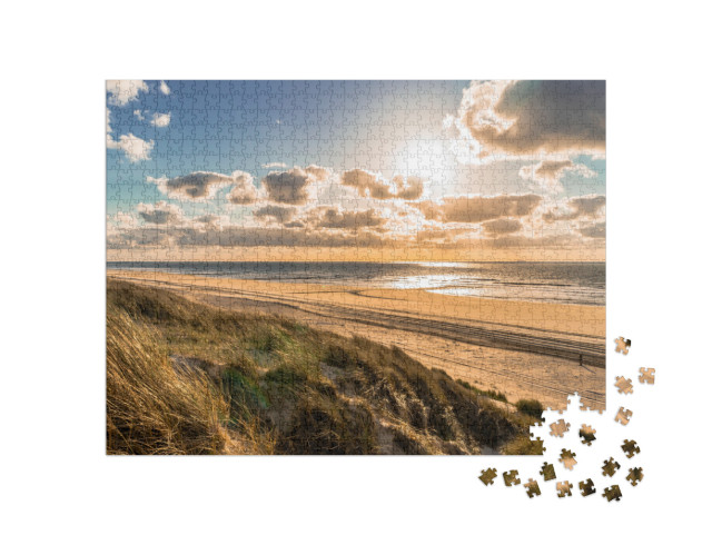 Puzzle 1000 Teile „Wilde Nordseeküste mit dramatischem Himmel, Niederlande“