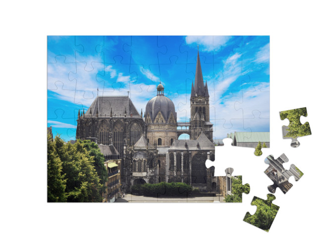 Puzzle 48 Teile „Aachener Dom in Aachen, Deutschland an einem sonnigen Tag“